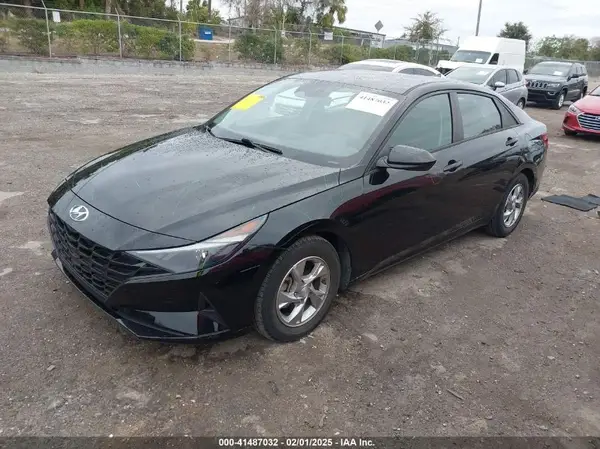 5NPLL4AG1MH013923 2021 HYUNDAI ELANTRA - Image 2