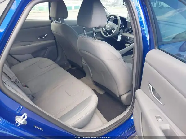 5NPLL4AG1MH014697 2021 HYUNDAI ELANTRA - Image 8