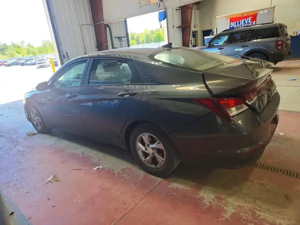 5NPLL4AG1MH032973 2021 HYUNDAI ELANTRA - Image 2