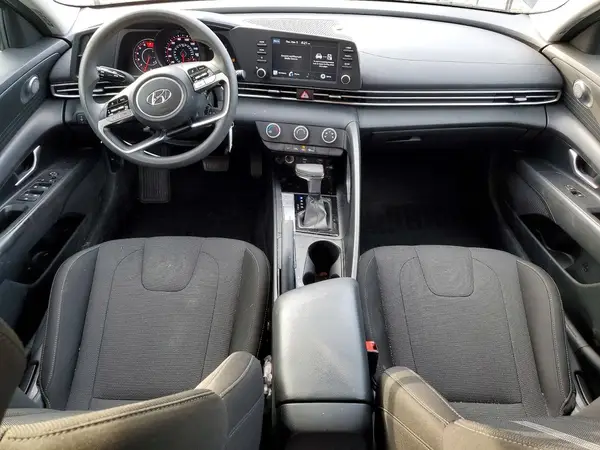 5NPLL4AG1MH043181 2021 HYUNDAI ELANTRA - Image 8