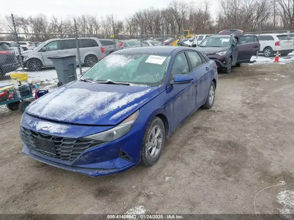 5NPLL4AG1MH047425 2021 HYUNDAI ELANTRA - Image 2