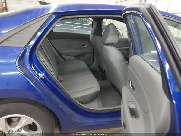 5NPLL4AG1MH047747 2021 HYUNDAI ELANTRA - Image 8