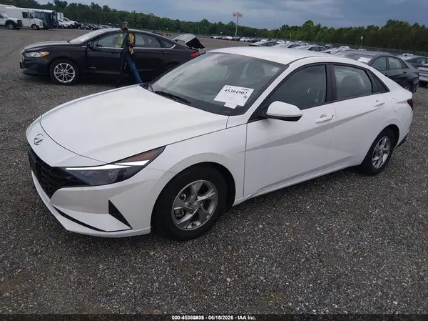 5NPLL4AG1MH048445 2021 HYUNDAI ELANTRA - Image 2