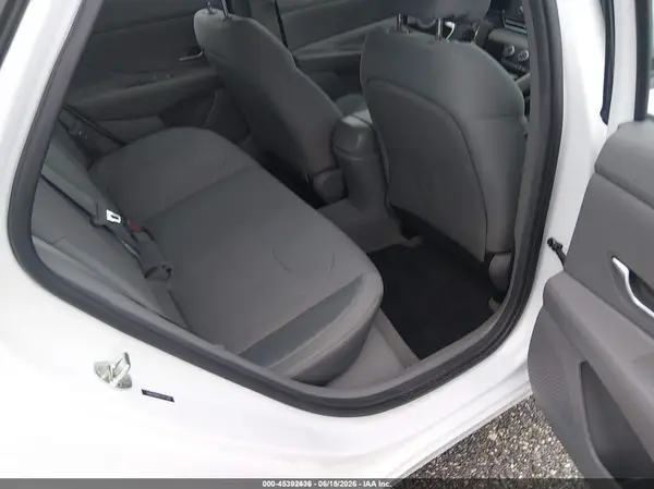 5NPLL4AG1MH048445 2021 HYUNDAI ELANTRA - Image 8