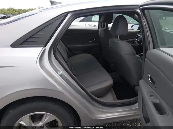 5NPLL4AG1MH049188 2021 HYUNDAI ELANTRA - Image 8