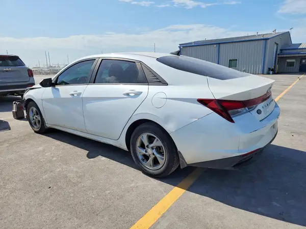 5NPLL4AG1NH062007 2022 HYUNDAI ELANTRA - Image 2