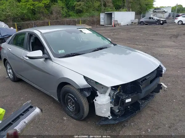 5NPLL4AG1NH062119 2022 HYUNDAI ELANTRA - Image 1