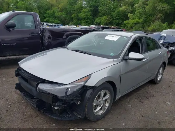 5NPLL4AG1NH062119 2022 HYUNDAI ELANTRA - Image 2