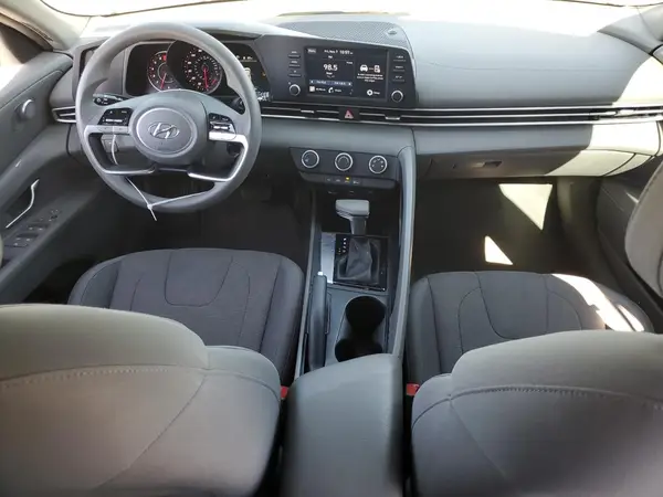 5NPLL4AG1NH073766 2022 HYUNDAI ELANTRA - Image 8