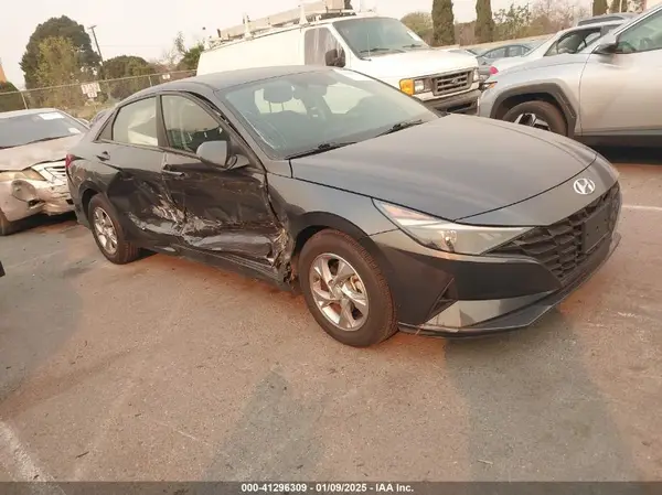 5NPLL4AG1NH078028 2022 HYUNDAI ELANTRA - Image 1
