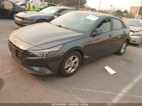5NPLL4AG1NH078028 2022 HYUNDAI ELANTRA - Image 2
