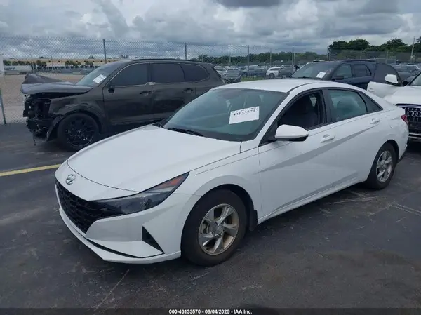5NPLL4AG1PH112536 2023 HYUNDAI ELANTRA - Image 2