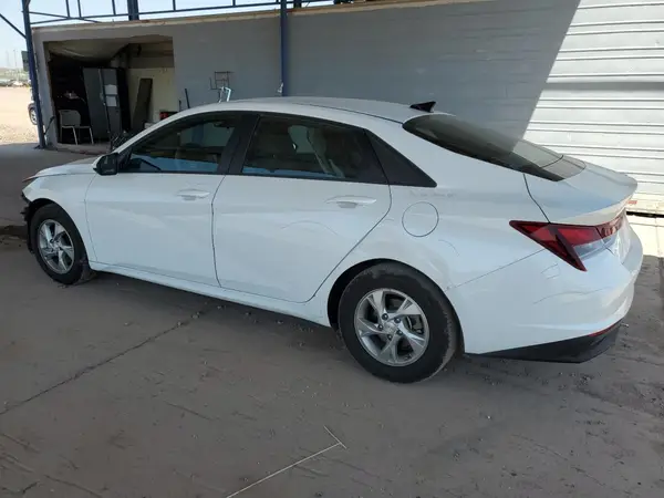 5NPLL4AG2MH013929 2021 HYUNDAI ELANTRA - Image 2
