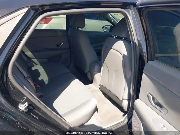 5NPLL4AG2MH027829 2021 HYUNDAI ELANTRA - Image 8