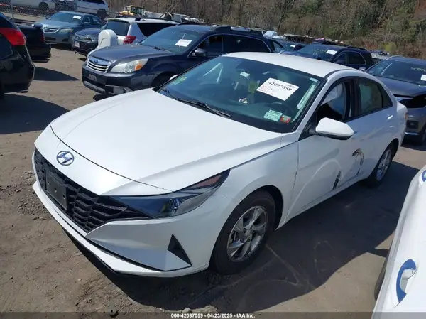 5NPLL4AG2MH045859 2021 HYUNDAI ELANTRA - Image 2