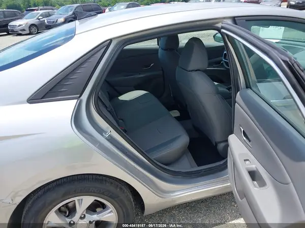 5NPLL4AG2MH046140 2021 HYUNDAI ELANTRA - Image 8