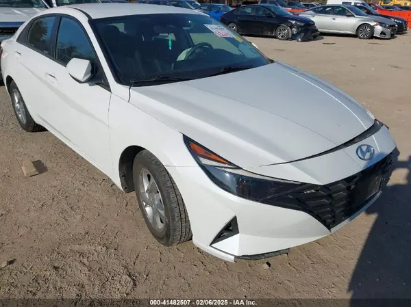 5NPLL4AG2MH049829 2021 HYUNDAI ELANTRA - Image 1