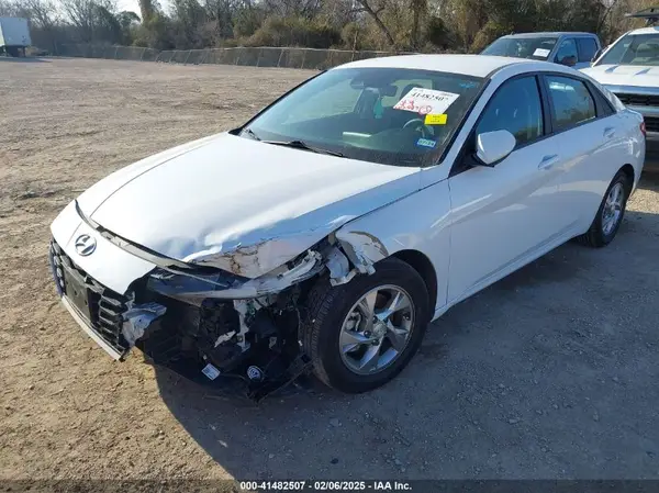 5NPLL4AG2MH049829 2021 HYUNDAI ELANTRA - Image 2