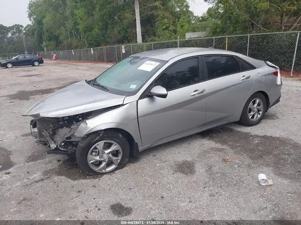 5NPLL4AG2MH050401 2021 HYUNDAI ELANTRA - Image 2