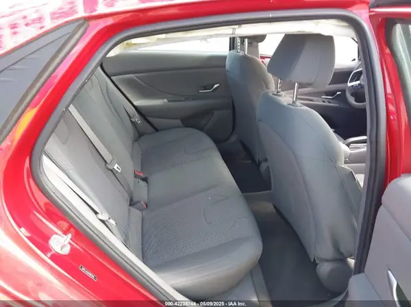 5NPLL4AG2NH073260 2022 HYUNDAI ELANTRA - Image 8