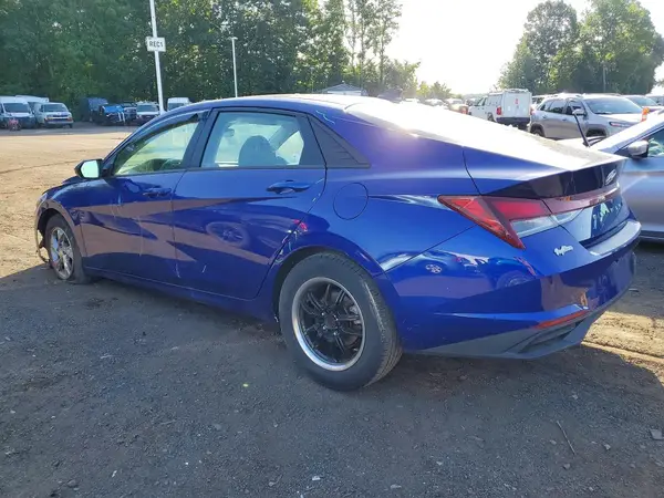 5NPLL4AG2NH073470 2022 HYUNDAI ELANTRA - Image 2