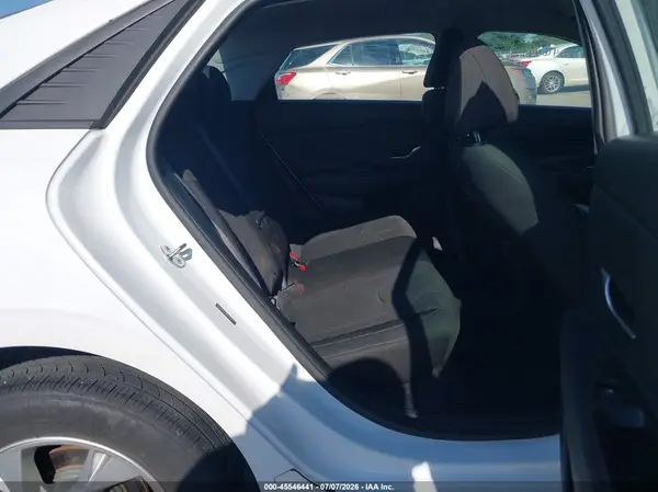 5NPLL4AG3MH015947 2021 HYUNDAI ELANTRA - Image 8