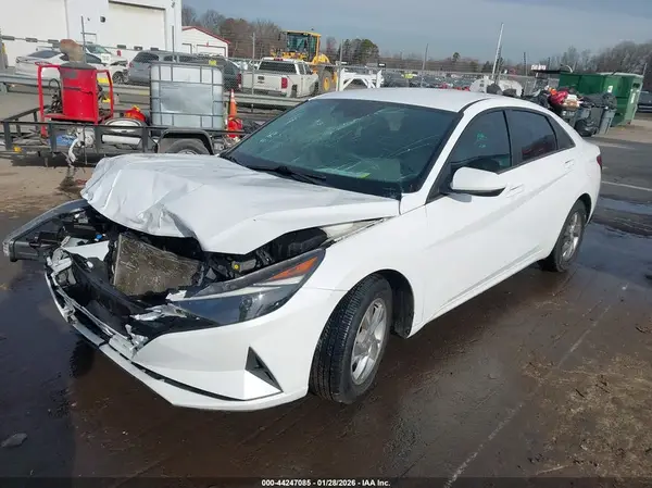 5NPLL4AG3MH038189 2021 HYUNDAI ELANTRA - Image 2