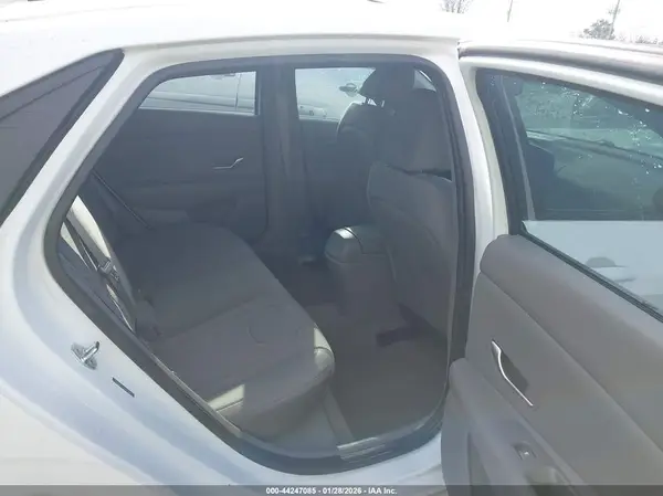 5NPLL4AG3MH038189 2021 HYUNDAI ELANTRA - Image 8