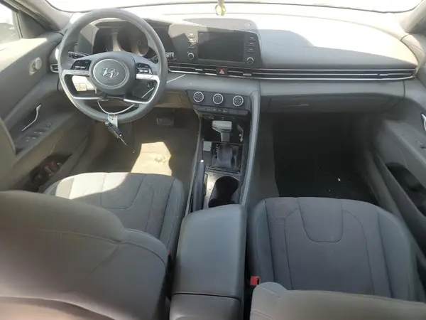 5NPLL4AG3MH047796 2021 HYUNDAI ELANTRA - Image 8