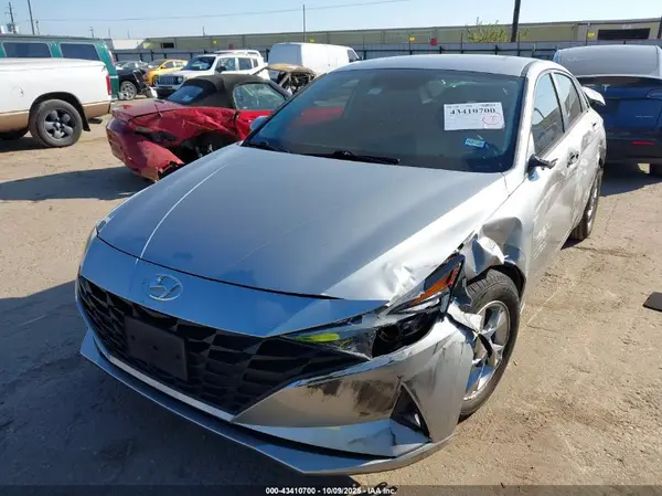 5NPLL4AG3MH052156 2021 HYUNDAI ELANTRA - Image 2