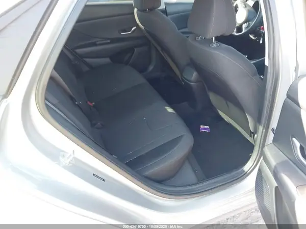 5NPLL4AG3MH052156 2021 HYUNDAI ELANTRA - Image 8