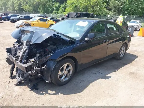 5NPLL4AG3NH078015 2022 HYUNDAI ELANTRA - Image 2