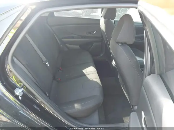 5NPLL4AG4MH010935 2021 HYUNDAI ELANTRA - Image 8