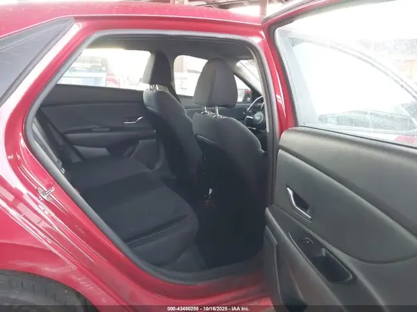 5NPLL4AG4MH011387 2021 HYUNDAI ELANTRA - Image 8