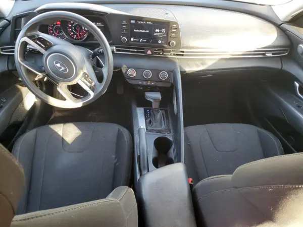 5NPLL4AG4MH042137 2021 HYUNDAI ELANTRA - Image 8