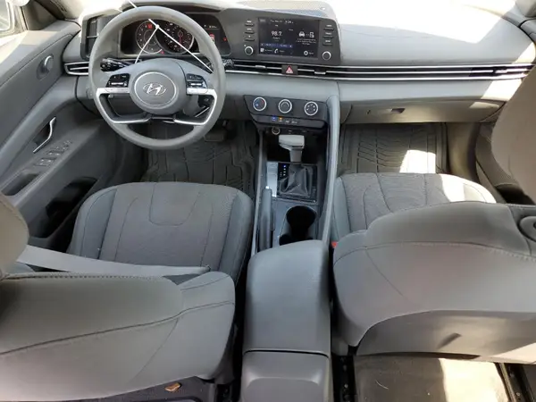 5NPLL4AG4MH043319 2021 HYUNDAI ELANTRA - Image 8
