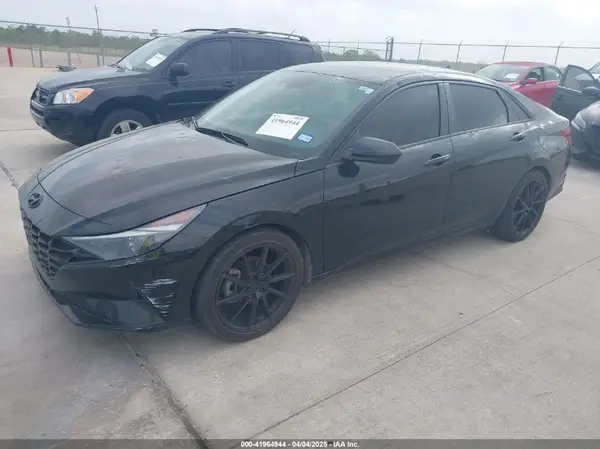 5NPLL4AG4NH053284 2022 HYUNDAI ELANTRA - Image 2