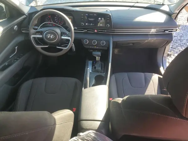 5NPLL4AG4NH061854 2022 HYUNDAI ELANTRA - Image 8