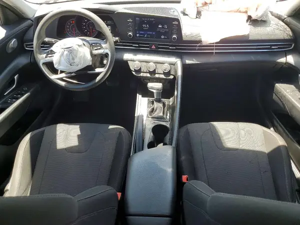 5NPLL4AG4NH062048 2022 HYUNDAI ELANTRA - Image 8