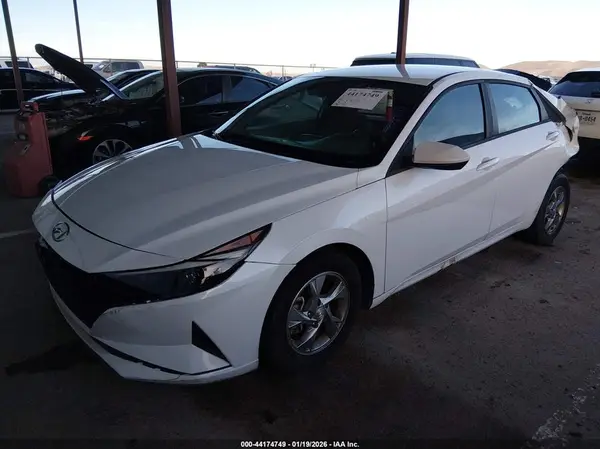 5NPLL4AG4NH072143 2022 HYUNDAI ELANTRA - Image 2
