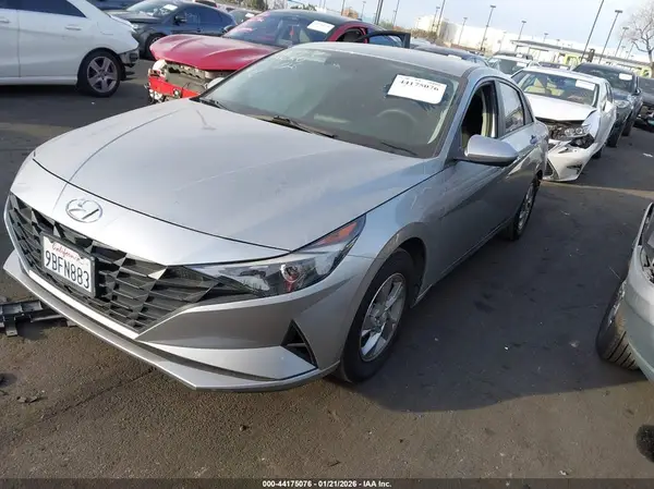5NPLL4AG4NH081604 2022 HYUNDAI ELANTRA - Image 2