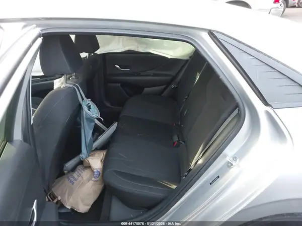 5NPLL4AG4NH081604 2022 HYUNDAI ELANTRA - Image 8
