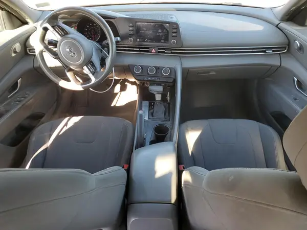 5NPLL4AG4NH085040 2022 HYUNDAI ELANTRA - Image 8