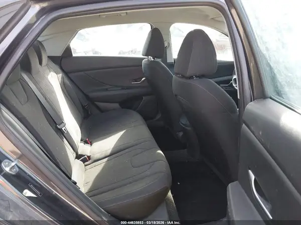 5NPLL4AG5MH045693 2021 HYUNDAI ELANTRA - Image 8