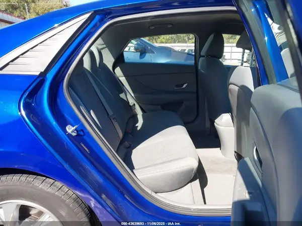 5NPLL4AG5MH047671 2021 HYUNDAI ELANTRA - Image 8