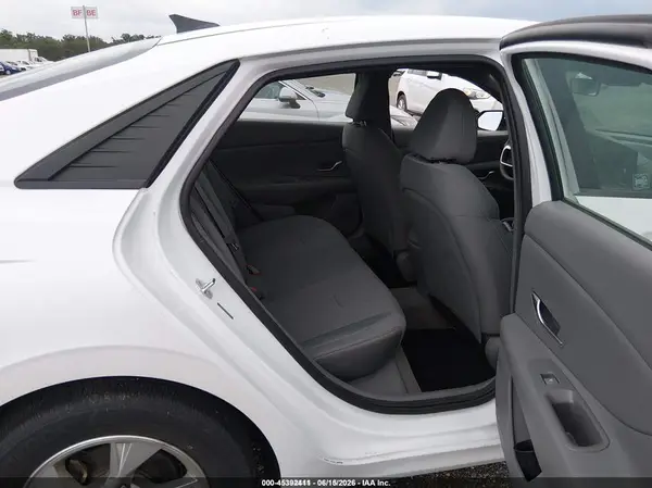 5NPLL4AG5MH048173 2021 HYUNDAI ELANTRA - Image 8
