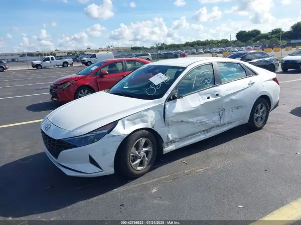 5NPLL4AG5MH050215 2021 HYUNDAI ELANTRA - Image 2