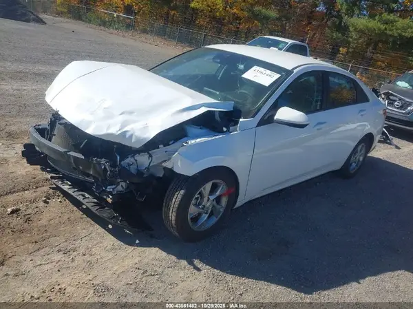 5NPLL4AG5NH053455 2022 HYUNDAI ELANTRA - Image 2