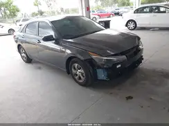 5NPLL4AG5NH061703 2022 HYUNDAI ELANTRA