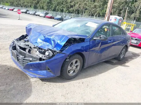 5NPLL4AG5NH078288 2022 HYUNDAI ELANTRA - Image 2
